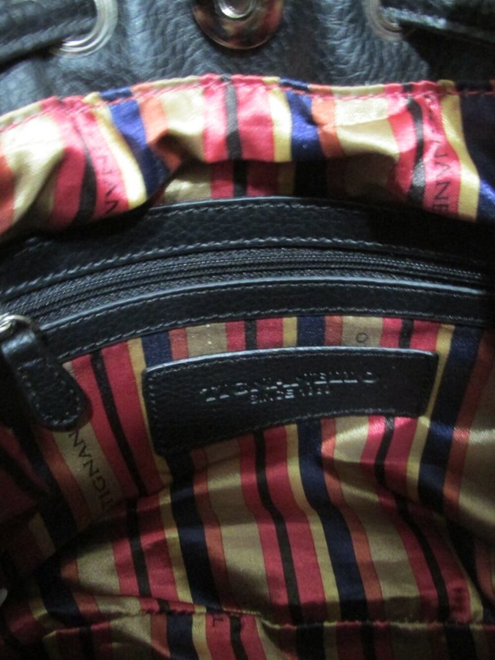 P2905-Tignanello Black Pebble Leather Bucket-Lots of Pockets-shoulder - Picture 7 of 8